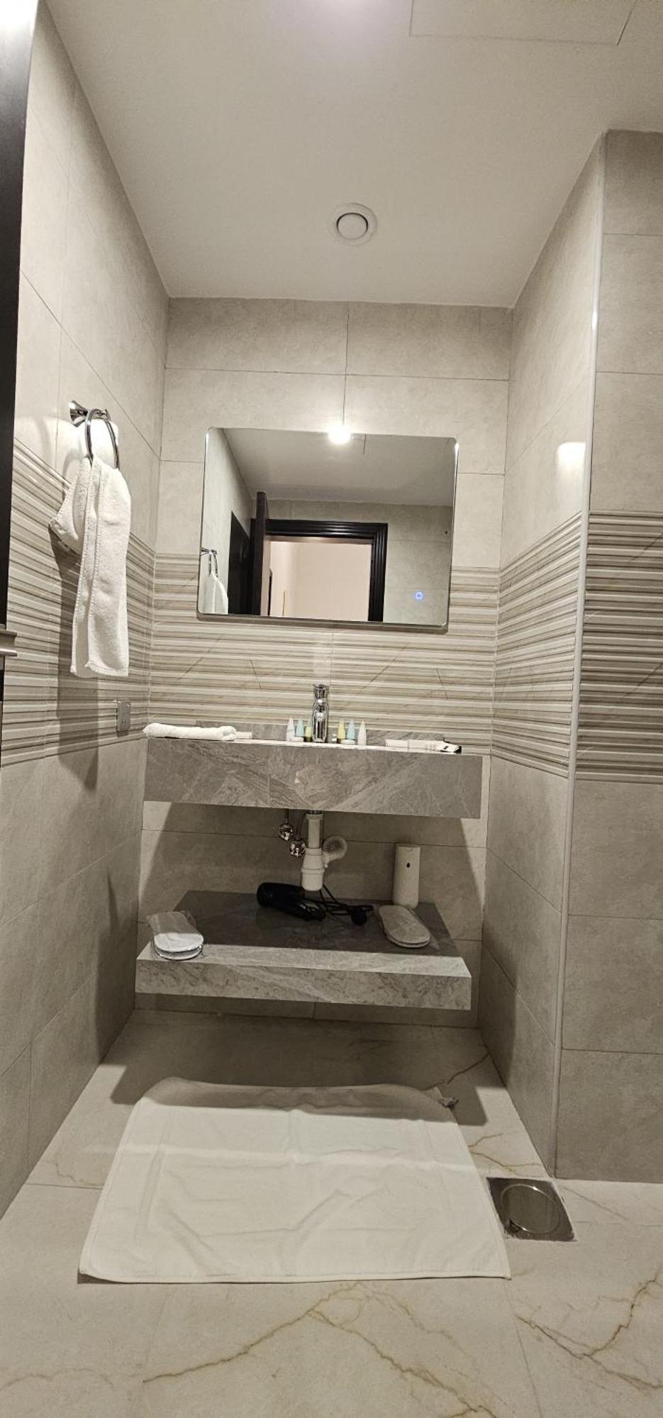 Boutique Hotel Fujairah Ngoại thất bức ảnh